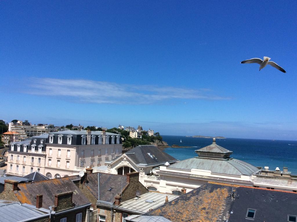 Les Studios Vue Mer Le Matlo Dinard Exterior photo